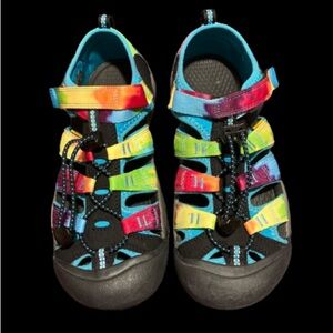 Keen unisex sandals/water shoes, big kids sz 5 (sz 7 wmns)
